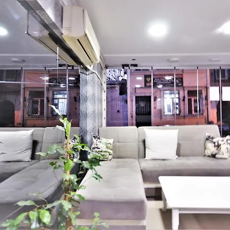 מלון דירות Tmv 3 Suites *