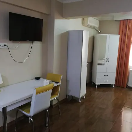 Tmv 3 Suites Appart hôtel *